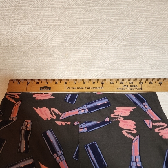 Plus size Lularoe lipstick leggings- - Picture 8 of 11